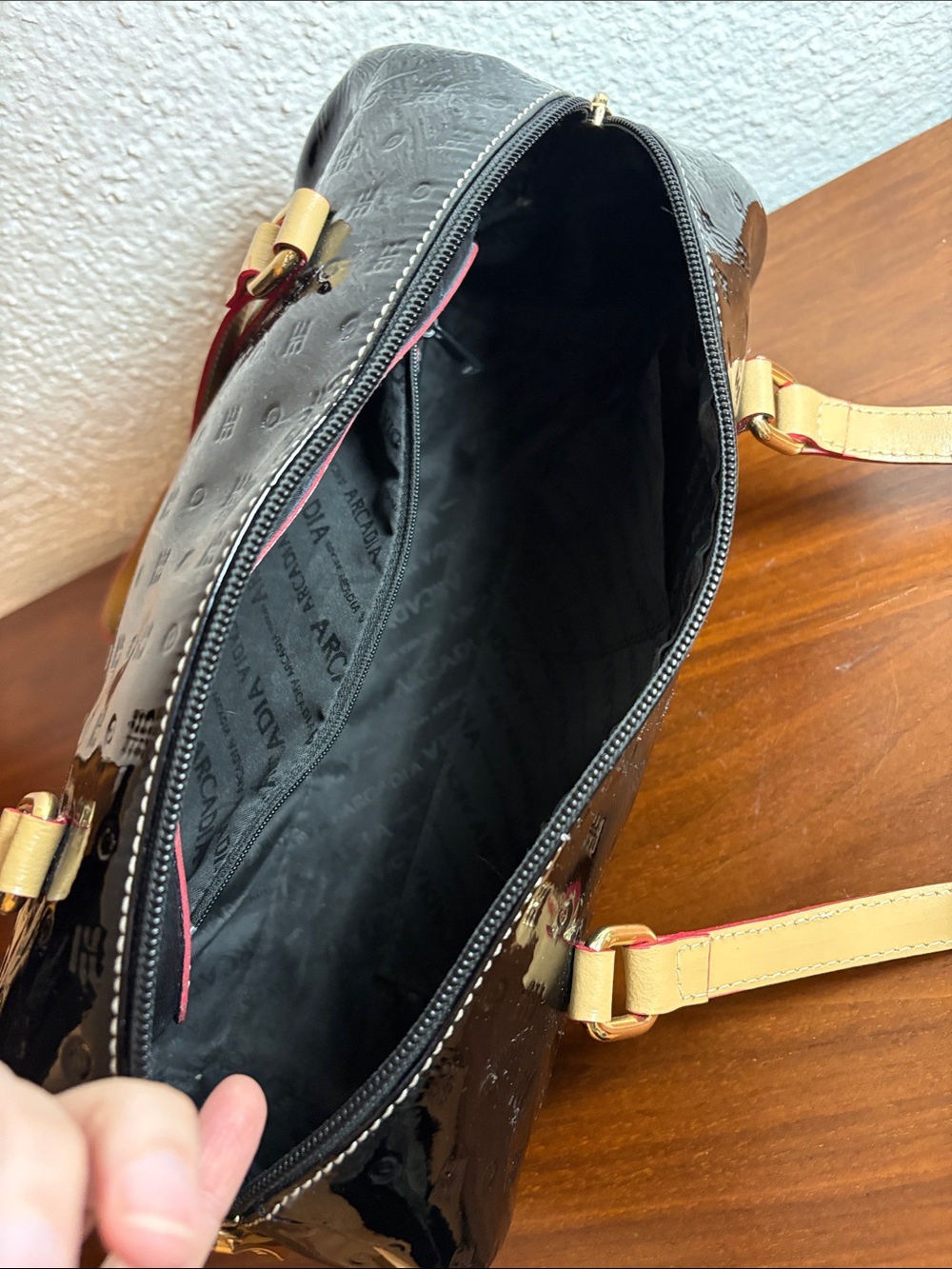 Arcadia Italian Black Genuine PATENT LEATHER Speedy Satchel - Picture 7 of 12
